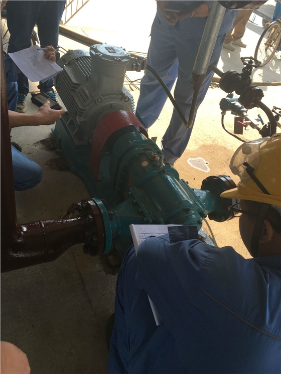 羅德銷售工程師服務(wù)現(xiàn)場(二) 羅德銷售工程師服務(wù)現(xiàn)場(二)