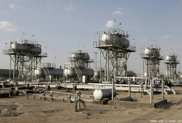 伊拉克以及所在中東地區(qū)的油田無(wú)疑是香餑餑 伊拉克以及所在中東地區(qū)的油田無(wú)疑是香餑餑