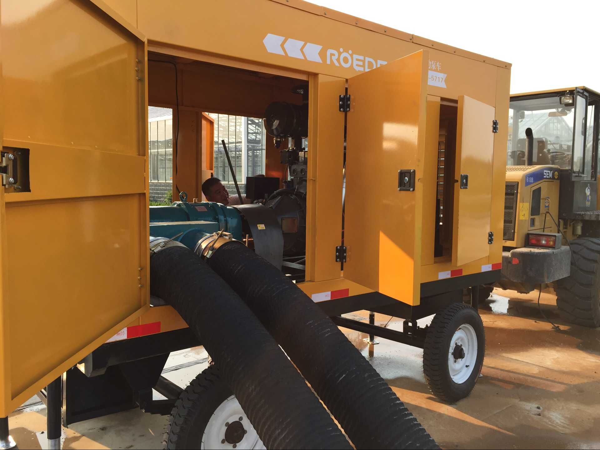 羅德移動(dòng)泵站實(shí)地應(yīng)用實(shí)拍圖2016061501 羅德移動(dòng)泵站實(shí)地應(yīng)用實(shí)拍圖2016061501