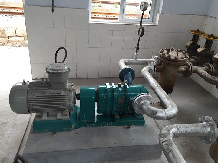 凸輪轉(zhuǎn)子泵在汽柴油掃倉工位泵房圖 凸輪轉(zhuǎn)子泵在汽柴油掃倉工位泵房圖