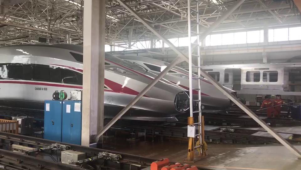 大流量轉(zhuǎn)子泵移動(dòng)泵車(chē)助力龐巴迪廠區(qū)排水 大流量轉(zhuǎn)子泵移動(dòng)泵車(chē)助力龐巴迪廠區(qū)排水